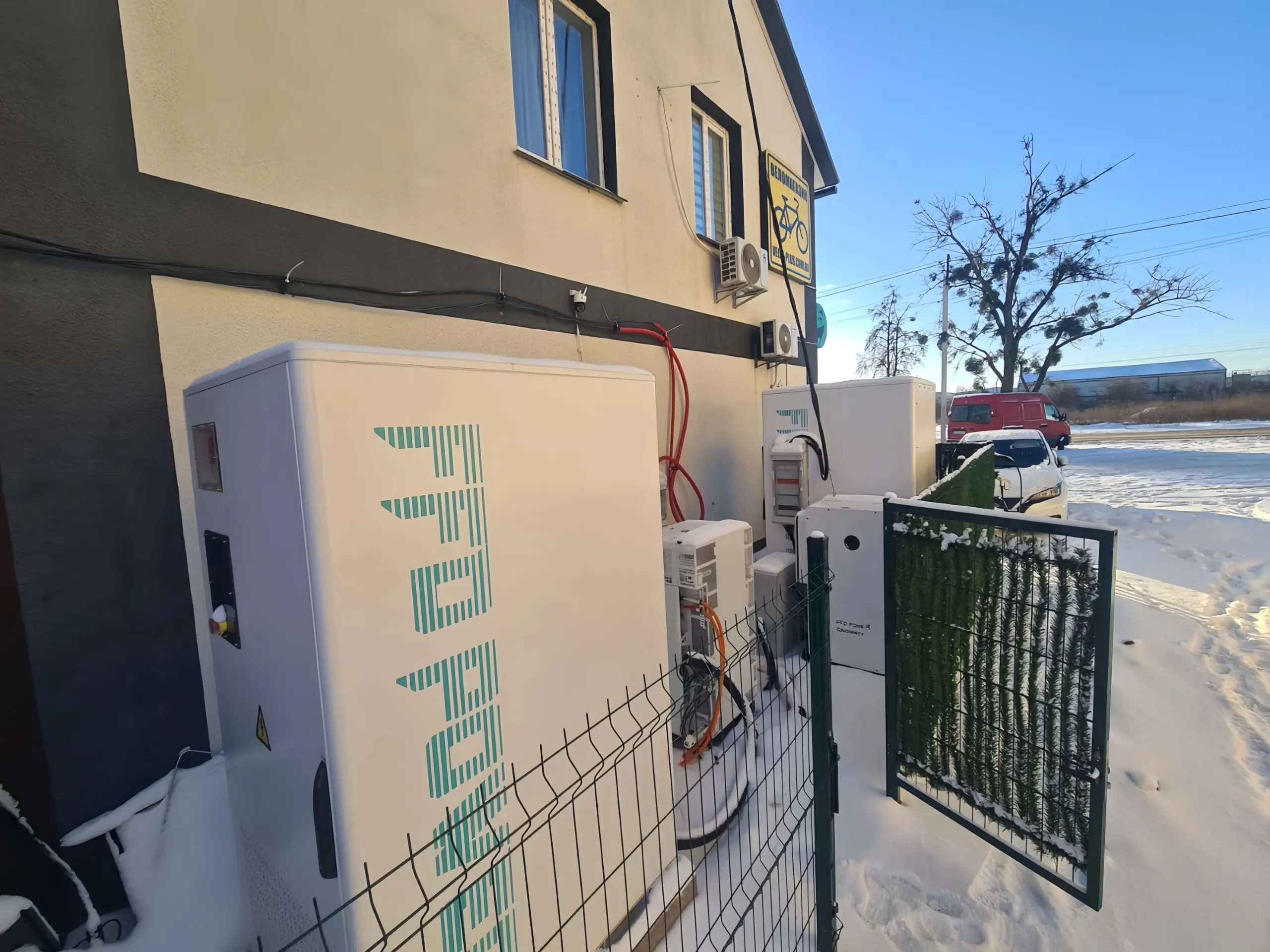 FFD Power BESS for EV Charging in Ukraine - 522kWh Energy Storage System with Hybrid Inverter